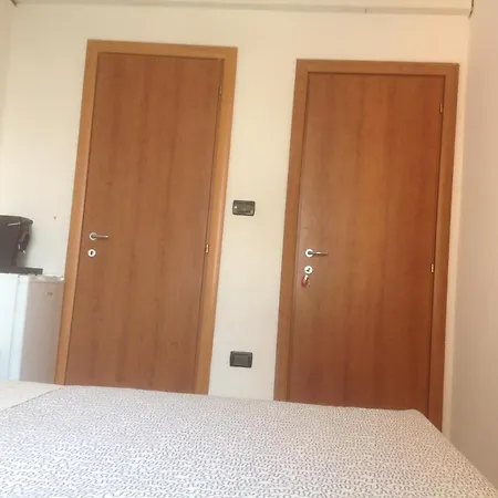 فندق مبيت وإفطار Girasole إيمولا