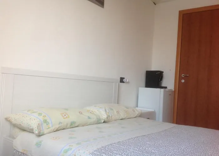 Girasole Panzió Imola